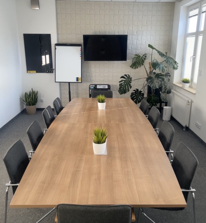 Sala konferencyjna - nowoczesne wyposażenie